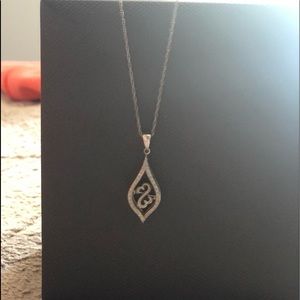 Kay jewelers heartbeat necklace